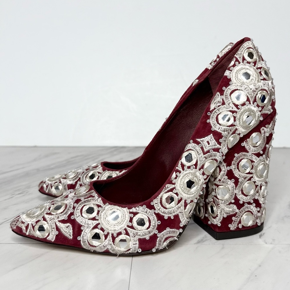 Tory Burch Francesca Red White Embroidered Pointy Toe Pump 5 1/2 M